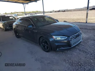 2018 Audi A5 Sportback Prestige z VIN WAUFNCF5XJA110420, wystawiony jako Copart lot #42259275 z przebiegiem 94 939 mil mil oraz Szkoda całkowita • Salvage title. Historia ofert i sprzedaży dostępna na DreamBid. Obrazek 4.