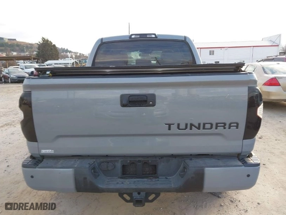 2018 Toyota Tundra 4WD SR5 with VIN 5TFHW5F12JX726353, listed as a IAAI auction lot 41148266 with NaN miles. Bid and sale history available at carsss.com. Image 16.