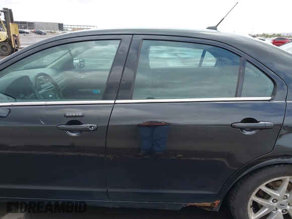 2011 Ford Fusion SEL with VIN 3FAHP0JA7BR321693, listed as a IAAI auction lot 42160193 with 163,376 mi miles and . Bid and sale history available at carsss.com. Image 15.