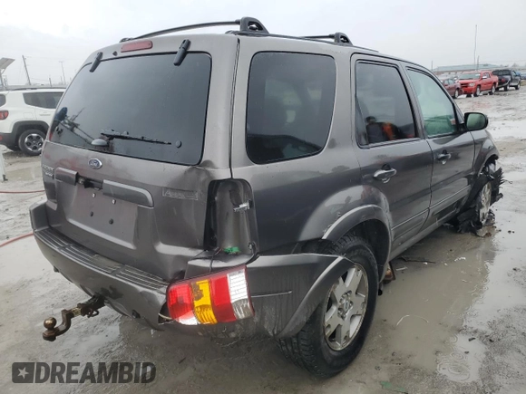 2003 Ford Escape Limited with VIN 1FMCU94133KC26627, listed as a Copart auction lot 45505944 with 154,952 mi miles and Salvage Title. Bid and sale history available at carsss.com. Image 3.