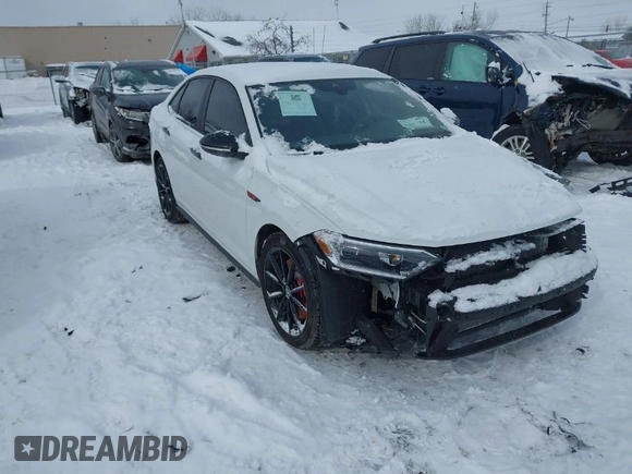 2024 Volkswagen Jetta GLI 40th Anniversary Edition z VIN 3VW9T7BU8RM034928, wystawiony jako IAAI lot #41584625 z przebiegiem 8 273 mil mil oraz . Historia ofert i sprzedaży dostępna na DreamBid. Obrazek 1.