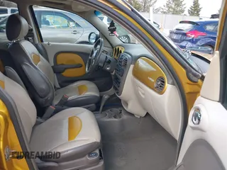 2002 Chrysler PT Cruiser Limited with VIN 3C8FY68B52T332824, listed as a IAAI auction lot 42097107 with 125,258 mi miles. Bid and sale history available at carsss.com. Image 5.
