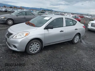 2013 Nissan Versa S with VIN 3N1CN7AP9DL843628, listed as a IAAI auction lot 40926893 with 130,543 mi miles and . Bid and sale history available at DreamBid. Image 2.