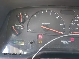 2004 Dodge Dakota Sport z VIN 1D7HG38N84S709758, wystawiony jako IAAI lot #42168491 z przebiegiem 238 479 mil mil oraz . Historia ofert i sprzedaży dostępna na DreamBid. Obrazek 7.