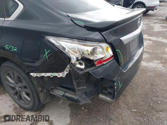 2015 Nissan Altima S with VIN 1N4AL3AP9FN896163, listed as a IAAI auction lot 41937835 with 160,093 mi miles and . Bid and sale history available at DreamBid. Image 6.