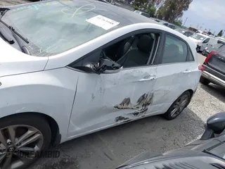 2017 Hyundai Elantra с VIN KMHD35LH3HU354747, выставлен на аукционе IAAI как лот 41763448 с пробегом 94 640 миль миль и . История ставок и продаж доступна на DreamBid. Изображение 15.