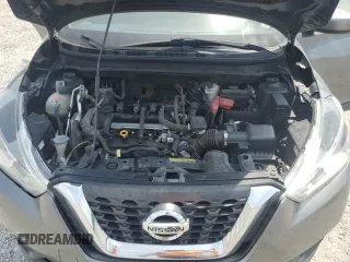 2018 Nissan Kicks S with VIN 3N1CP5CU0JL520047, listed as a Copart auction lot 61968345 with 133,447 mi miles and Clean title. Bid and sale history available at DreamBid. Image 12.