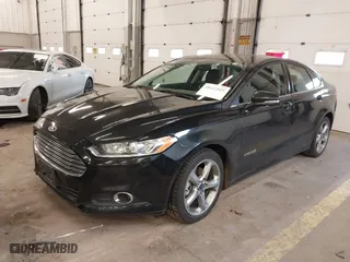 2014 Ford Fusion SE Hybrid with VIN 3FA6P0LU8ER151329, listed as a IAAI auction lot 41643515 with 121,161 mi miles. Bid and sale history available at carsss.com. Image 17.