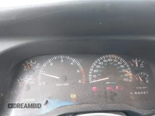 1999 Dodge 1500 z VIN 1B7HF16Z6XS286934, wystawiony jako IAAI lot #42331463 z przebiegiem 115 595 mil mil oraz . Historia ofert i sprzedaży dostępna na DreamBid. Obrazek 7.
