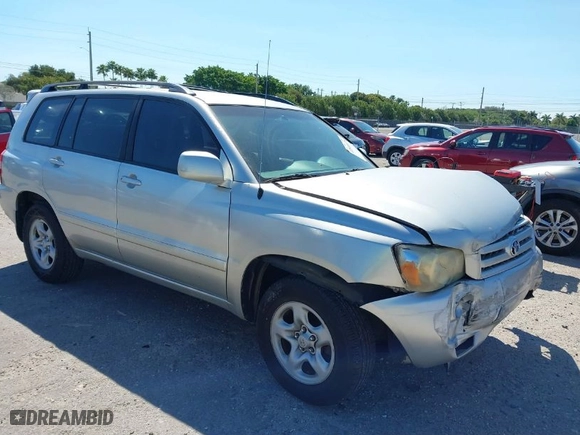 2007 Toyota Highlander with VIN JTEGD21A570167742, listed as a IAAI auction lot 41846638 with 171,518 mi miles. Bid and sale history available at carsss.com. Image 1.
