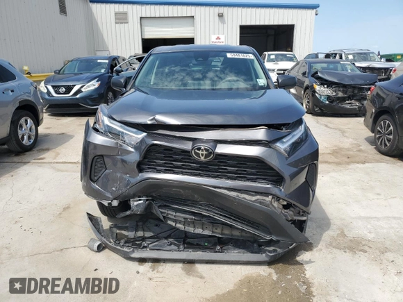 2023 Toyota RAV4 LE z VIN 2T3H1RFV1PC228541, wystawiony jako Copart lot #59481025 z przebiegiem 13 738 mil mil oraz Szkoda całkowita • Salvage title. Historia ofert i sprzedaży dostępna na DreamBid. Obrazek 5.
