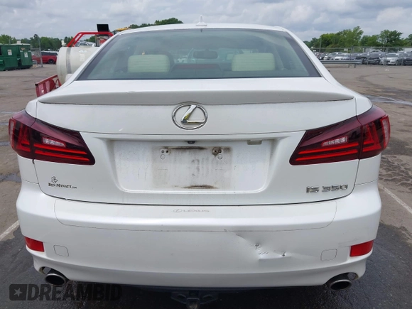 2011 Lexus IS 350 z VIN JTHBE5C25B5027770, wystawiony jako IAAI lot #42357510 z przebiegiem 204 335 mil mil oraz . Historia ofert i sprzedaży dostępna na DreamBid. Obrazek 17.