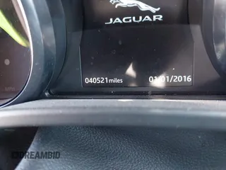2018 Jaguar F-Pace S z VIN SADCM2FV6JA297985, wystawiony jako IAAI lot #42068647 z przebiegiem 40 521 mil mil oraz . Historia ofert i sprzedaży dostępna na DreamBid. Obrazek 16.