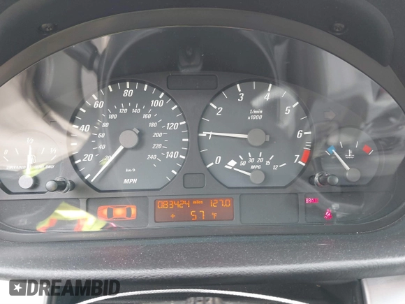 2004 BMW 3 Series 325Ci with VIN WBABW33434PG98463, listed as a IAAI auction lot 41717920 with 83,424 mi miles. Bid and sale history available at carsss.com. Image 7.