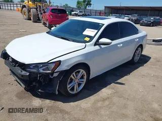 2019 Volkswagen Passat Wolfsburg Edition z VIN 1VWLA7A36KC008789, wystawiony jako IAAI lot #42293081 z przebiegiem 79 354 mil mil oraz . Historia ofert i sprzedaży dostępna na DreamBid. Obrazek 2.