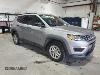 2018 Jeep Compass Sport z VIN 3C4NJCAB7JT240638, wystawiony jako Copart lot #58987085 z przebiegiem 70 310 mil mil oraz Szkoda całkowita • Salvage title. Historia ofert i sprzedaży dostępna na DreamBid. Obrazek 4.