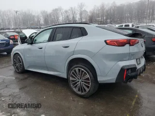 2024 BMW X2 M35i with VIN WBX83GM08R5Z46721, listed as a Copart auction lot 84721724 with 5,872 mi miles and Salvage Title. Bid and sale history available at carsss.com. Image 2.