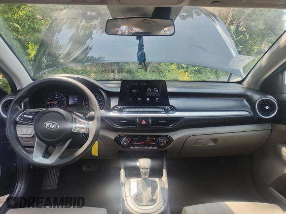 2019 Kia Forte LXS with VIN 3KPF24AD5KE103552, listed as a Copart auction lot 63877835 with 112,317 mi miles and Clean title. Bid and sale history available at DreamBid. Image 9.