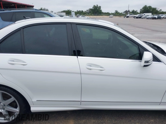 2014 Mercedes-Benz C 250 Sport с VIN WDDGF4HB0EA958816, выставлен на аукционе IAAI как лот 42150390 с пробегом 89 358 миль миль и . История ставок и продаж доступна на DreamBid. Изображение 14.