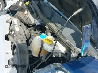 2021 Ram ProMaster Cargo z VIN 3C6LRVDG6ME579216, wystawiony jako IAAI lot #43267596 z przebiegiem 31 117 mil mil oraz . Historia ofert i sprzedaży dostępna na DreamBid. Obrazek 19.