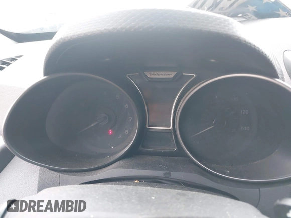 2015 Hyundai Veloster Turbo with VIN KMHTC6AE1FU241662, listed as a IAAI auction lot 42071618 with Not provided miles and . Bid and sale history available at DreamBid. Image 7.