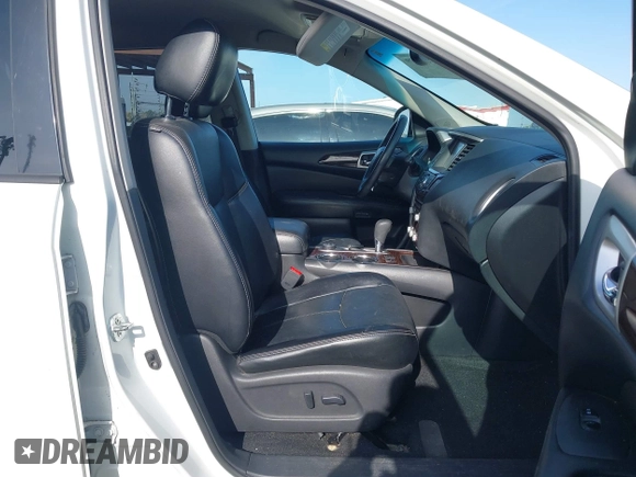 2014 Nissan Pathfinder SV with VIN 5N1AR2MM7EC706483, listed as a IAAI auction lot 42164389 with 192,754 mi miles. Bid and sale history available at carsss.com. Image 5.