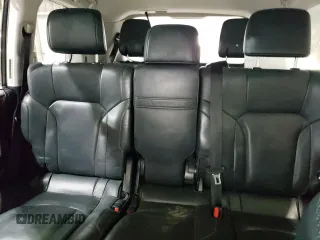 2018 Lexus LX 570 z VIN JTJHY7AX8J4262937, wystawiony jako Copart lot #49702925 z przebiegiem 104 837 mil mil oraz Szkody całkowita. Historia ofert i sprzedaży dostępna na DreamBid. Obrazek 10.