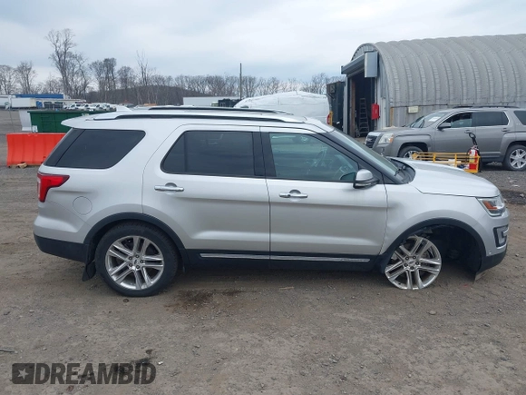 2016 Ford Explorer Limited with VIN 1FM5K8F82GGB14820, listed as a IAAI auction lot 41898830 with 72,282 mi miles. Bid and sale history available at carsss.com. Image 13.