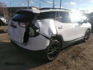 2024 GMC Terrain SLE z VIN 3GKALMEG4RL394079, wystawiony jako IAAI lot #41888389 z przebiegiem 572 mil mil oraz . Historia ofert i sprzedaży dostępna na DreamBid. Obrazek 4.