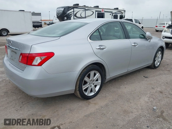 2007 Lexus ES 350 with VIN JTHBJ46G172112854, listed as a IAAI auction lot 42127021 with 177,660 mi miles. Bid and sale history available at carsss.com. Image 4.