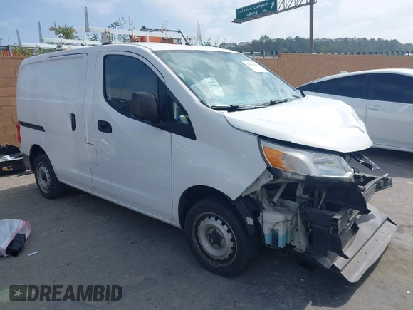 2015 Chevrolet City Express Cargo LS z VIN 3N63M0YN6FK693415, wystawiony jako IAAI lot #42026961 z przebiegiem 195 485 mil mil oraz . Historia ofert i sprzedaży dostępna na DreamBid. Obrazek 1.