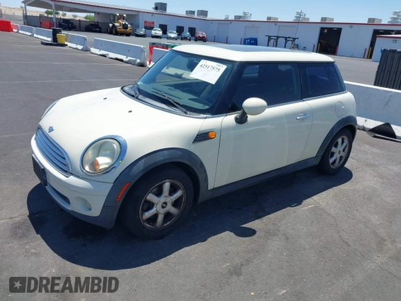 2007 MINI Hardtop with VIN WMWMF33567TU62285, listed as a IAAI auction lot 42517575 with 137,542 mi miles and . Bid and sale history available at DreamBid. Image 2.