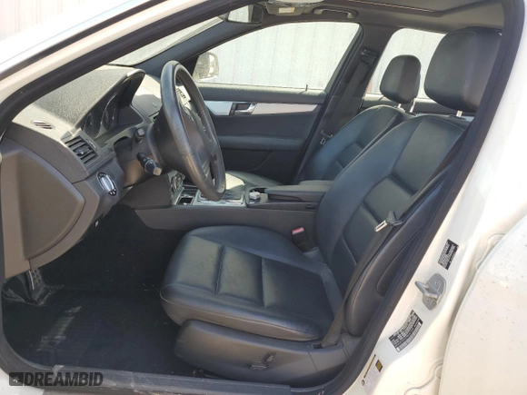 2009 Mercedes-Benz C-Class 3.0L Sport with VIN WDDGF54X29R041598, listed as a Copart auction lot 46735295 with 88,838 mi miles and Salvage Title. Bid and sale history available at carsss.com. Image 7.