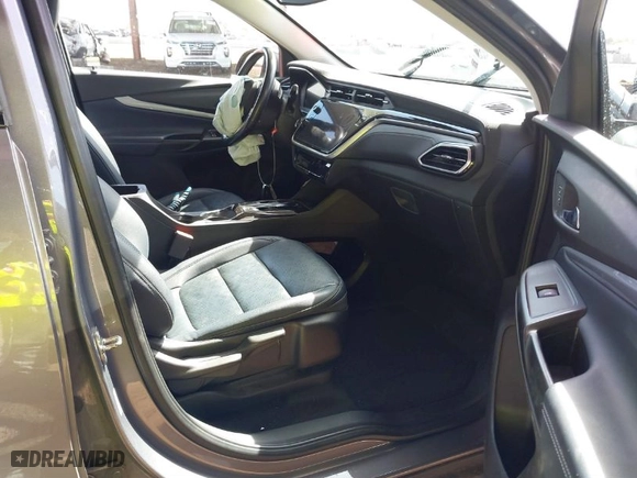 2023 Chevrolet Bolt EUV LT with VIN 1G1FY6S08P4106842, listed as a IAAI auction lot 41629936 with 96,298 mi miles. Bid and sale history available at carsss.com. Image 5.