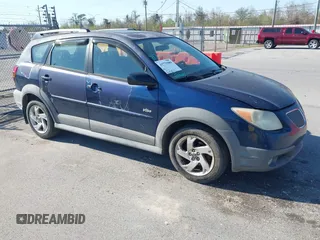 2006 Pontiac Vibe with VIN 5Y2SM65856Z427371, listed as a IAAI auction lot 41775989 with 216,438 mi miles. Bid and sale history available at carsss.com. Image 1.