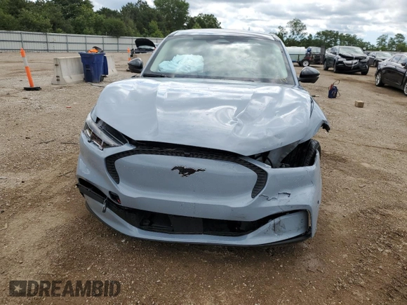 2024 Ford Mustang Mach-E Select z VIN 3FMTK1R4XRMA12763, wystawiony jako Copart lot #62646955 z przebiegiem 6 807 mil mil oraz Szkoda całkowita • Salvage title. Historia ofert i sprzedaży dostępna na DreamBid. Obrazek 5.