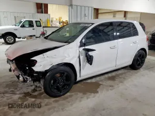 2014 Volkswagen Golf с VIN WVWDB7AJ6EW011682, выставлен на аукционе Copart как лот 54508745 с пробегом 109 518 миль миль и Списание • Salvage title. История ставок и продаж доступна на DreamBid. Изображение 1.