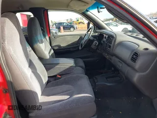 1999 Dodge Dakota SLT with VIN 1B7GG22XXXS290116, listed as a IAAI auction lot 41372636 with 132,112 mi miles and . Bid and sale history available at carsss.com. Image 5.