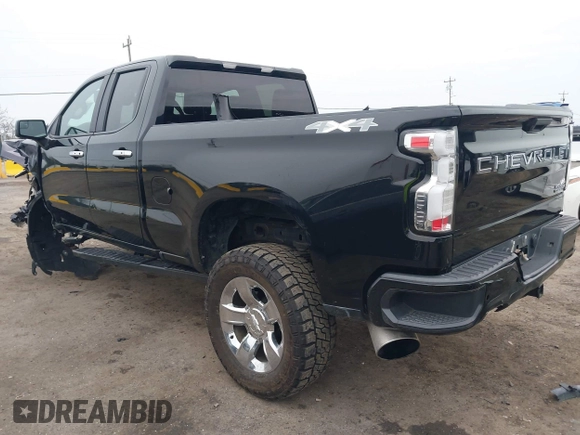 2020 Chevrolet Silverado 1500 LT with VIN 1GCRYDED5LZ157221, listed as a IAAI auction lot 41181537 with 84,912 mi miles. Bid and sale history available at carsss.com. Image 3.