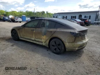 2021 Tesla Model 3 Standard Range Plus z VIN 5YJ3E1EA1MF096234, wystawiony jako Copart lot #53093815 z przebiegiem 14 019 mil mil oraz Szkody całkowita. Historia ofert i sprzedaży dostępna na DreamBid. Obrazek 2.
