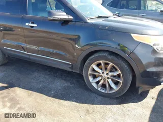 2013 Ford Explorer Limited with VIN 1FM5K8F81DGB67732, listed as a IAAI auction lot 41936155 with 289,536 mi miles. Bid and sale history available at carsss.com. Image 17.