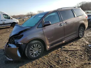 2018 Toyota Sienna XLE Auto Access Seat with VIN 5TDYZ3DC5JS961397, listed as a Copart auction lot 42735825 with 46,828 mi miles and Salvage Title. Bid and sale history available at carsss.com. Image 1.