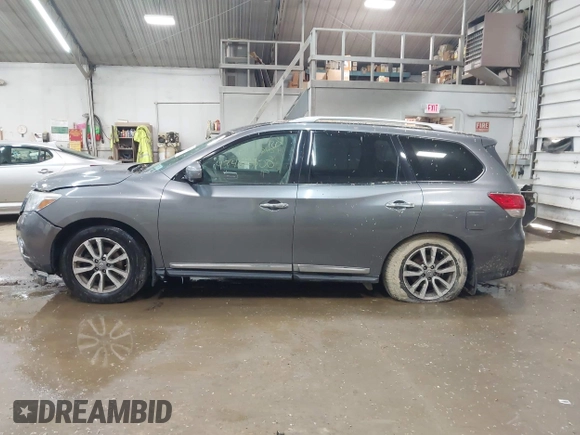 2015 Nissan Pathfinder SL with VIN 5N1AR2MM3FC642198, listed as a IAAI auction lot 42462300 with 191,328 mi miles and . Bid and sale history available at DreamBid. Image 14.