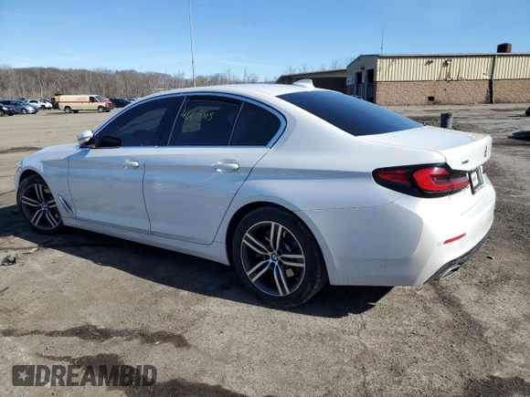 2023 BMW 5 Series 530i xDrive z VIN WBA13BJ04PCM79437, wystawiony jako Copart lot #46671715 z przebiegiem Nie podano mil oraz Szkoda całkowita • Salvage title. Historia ofert i sprzedaży dostępna na DreamBid. Obrazek 2.
