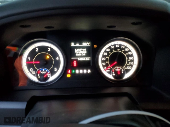 2017 Ram 2500 Tradesman z VIN 3C6UR5CL6HG628640, wystawiony jako Copart lot #47134455 z przebiegiem 74 604 mil mil oraz Szkoda całkowita • Salvage title. Historia ofert i sprzedaży dostępna na DreamBid. Obrazek 9.