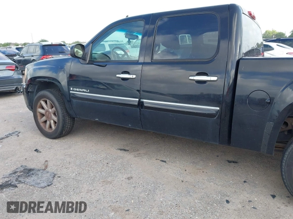 2008 GMC Sierra Denali z VIN 2GTEK638X81334086, wystawiony jako IAAI lot #42531560 z przebiegiem 248 592 mil mil oraz . Historia ofert i sprzedaży dostępna na DreamBid. Obrazek 18.