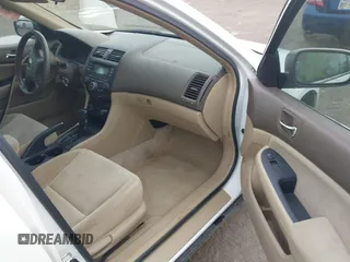 2005 Honda Accord LX z VIN 3HGCM56485G709854, wystawiony jako IAAI lot #42235418 z przebiegiem 197 519 mil mil oraz . Historia ofert i sprzedaży dostępna na DreamBid. Obrazek 5.