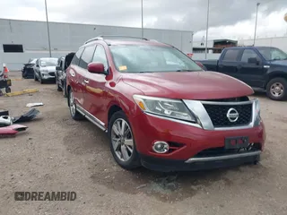 2014 Nissan Pathfinder SV with VIN 5N1AR2MN2EC615825, listed as a IAAI auction lot 41920321 with 167,506 mi miles. Bid and sale history available at carsss.com. Image 1.