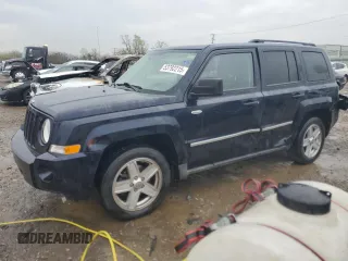 2010 Jeep Patriot Latitude z VIN 1J4NT1GA7AD676760, wystawiony jako Copart lot #53792215 z przebiegiem 170 236 mil mil oraz Szkoda całkowita • Salvage title. Historia ofert i sprzedaży dostępna na DreamBid. Obrazek 1.