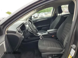 2020 Ford Fusion SE z VIN 3FA6P0HD1LR252332, wystawiony jako Copart lot #58123365 z przebiegiem 76 410 mil mil oraz Szkoda całkowita • Salvage title. Historia ofert i sprzedaży dostępna na DreamBid. Obrazek 7.
